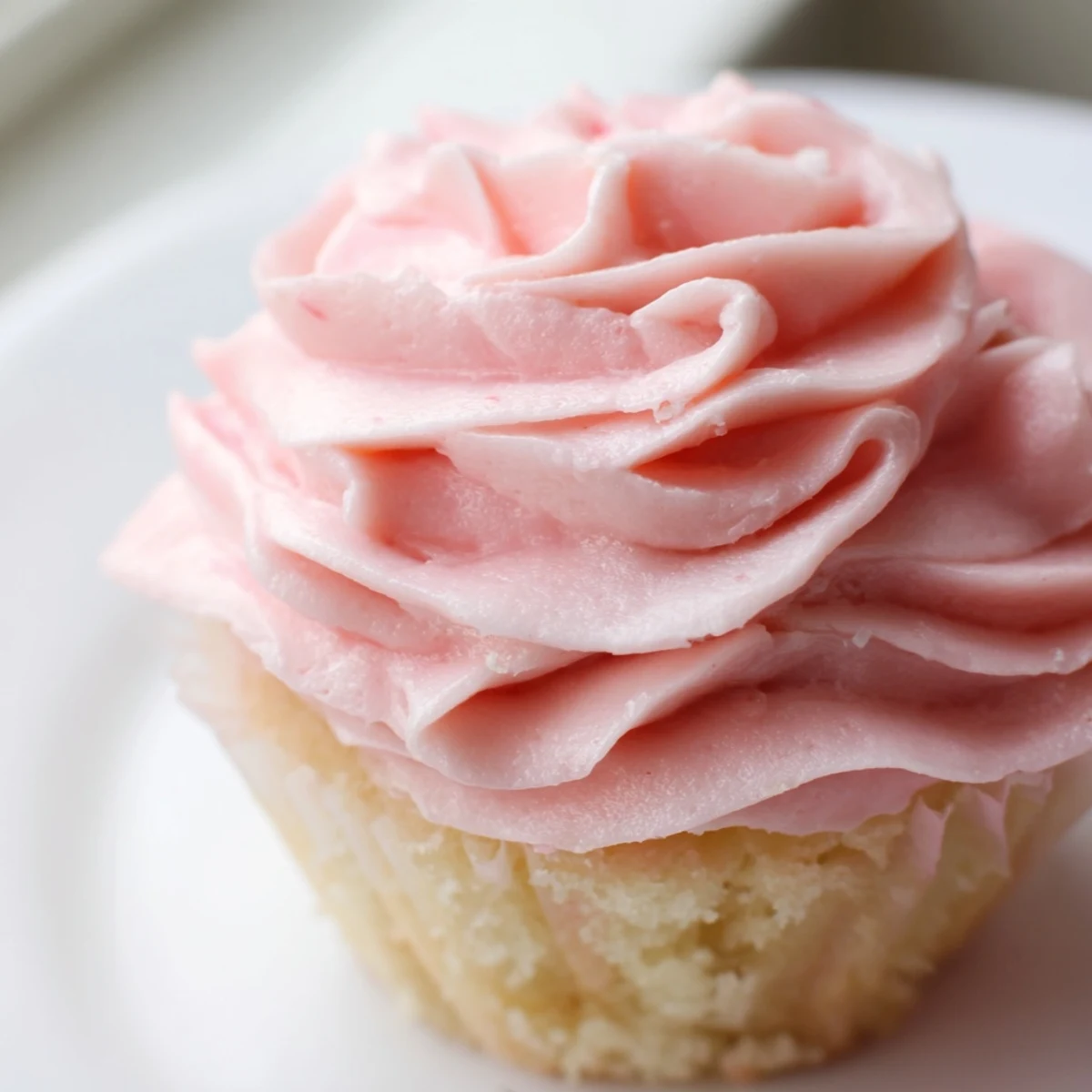 Valentine Pink Champagne Cupcakes